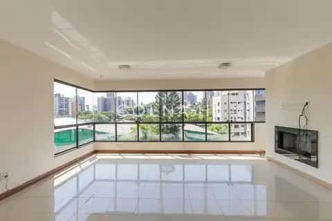Apartamento · 3 dormitórios em Petrópolis — miniatura 1