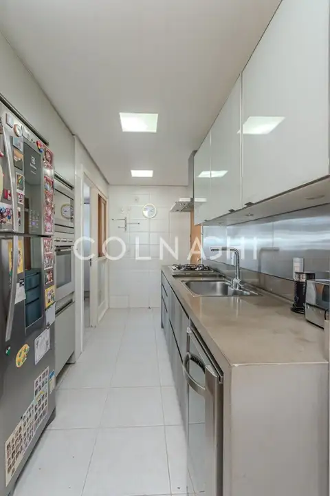 Apartamento · 3 dormitórios em Petrópolis — miniatura 2