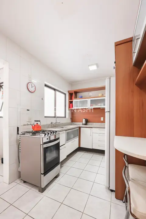 Apartamento · 2 dormitórios em Petrópolis — miniatura 14