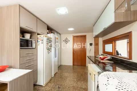 Apartamento · 4 dormitórios no Moinhos de Vento — miniatura 4