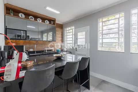 Casa · 3 dormitórios em Petrópolis — miniatura 8