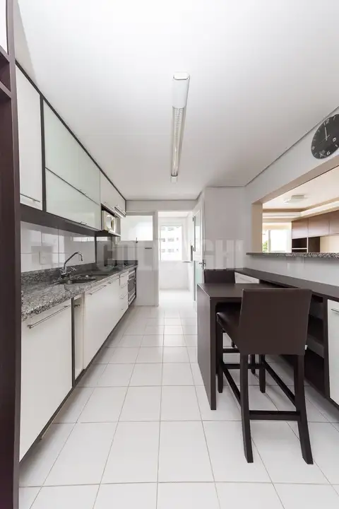 Apartamento · 2 dormitórios no Mont Serrat — miniatura 5