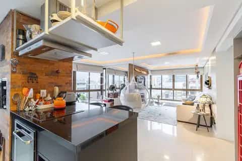 Apartamento · 2 dormitórios em Petrópolis — miniatura 3