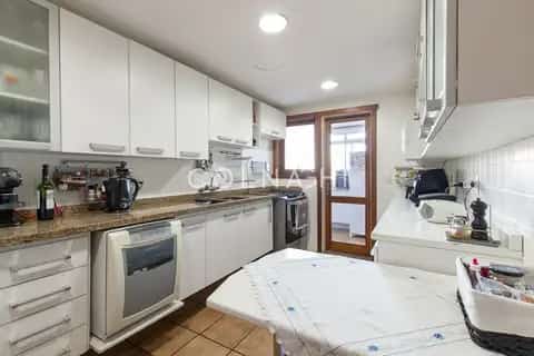 Apartamento · 4 dormitórios em Petrópolis — miniatura 12