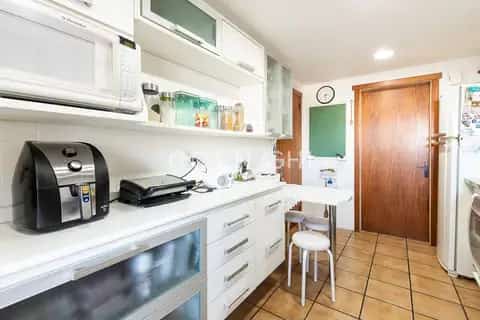 Apartamento · 4 dormitórios em Petrópolis — miniatura 15