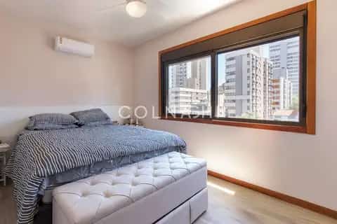 Apartamento · 3 dormitórios em Petrópolis — miniatura 3