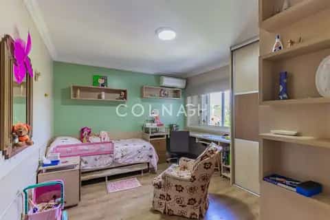 Casa · 4 dormitórios no Chácara das Pedras — miniatura 8