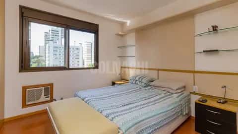 Apartamento · 2 dormitórios em Petrópolis — miniatura 12