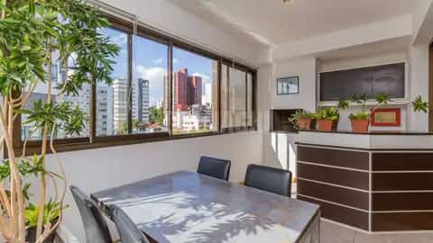 Apartamento · 2 dormitórios em Petrópolis — miniatura 3