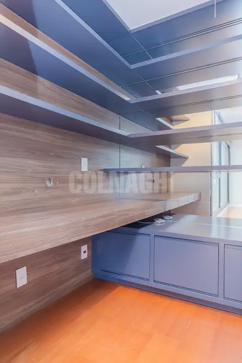 Apartamento · 2 dormitórios em Petrópolis — miniatura 13