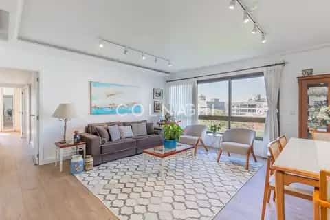 Apartamento · 3 dormitórios em Petrópolis — miniatura 1