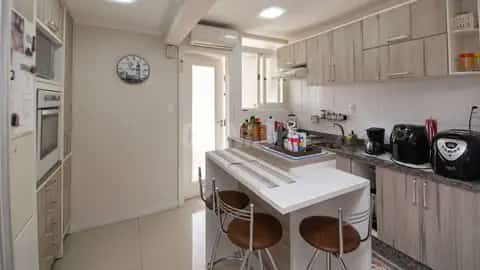 Apartamento · 3 dormitórios em Petrópolis — miniatura 10