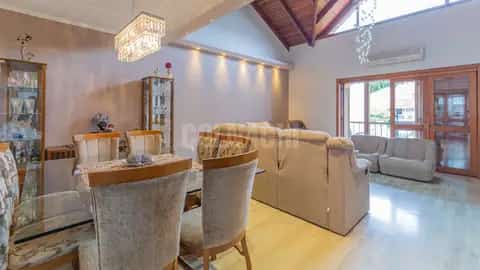 Casa · 4 dormitórios no Chácara das Pedras — miniatura 3