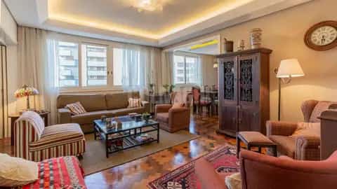 Apartamento · 3 dormitórios no Rio Branco — miniatura 1