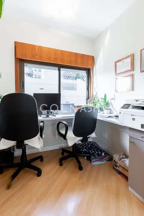 Apartamento · 3 dormitórios em Petrópolis — miniatura 7