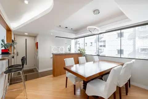 Apartamento · 3 dormitórios em Petrópolis — miniatura 9
