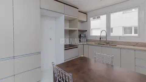 Apartamento · 4 dormitórios no Menino Deus — miniatura 11