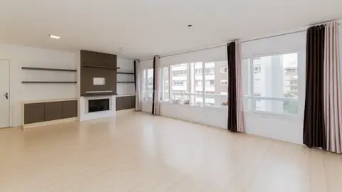 Apartamento · 4 dormitórios no Menino Deus — miniatura 4
