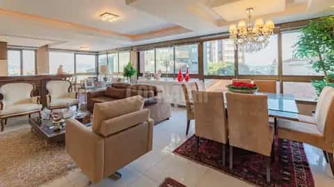 Apartamento · 3 dormitórios na Bela Vista — miniatura 2