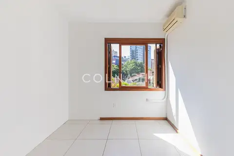 Apartamento · 2 dormitórios em Petrópolis — miniatura 16