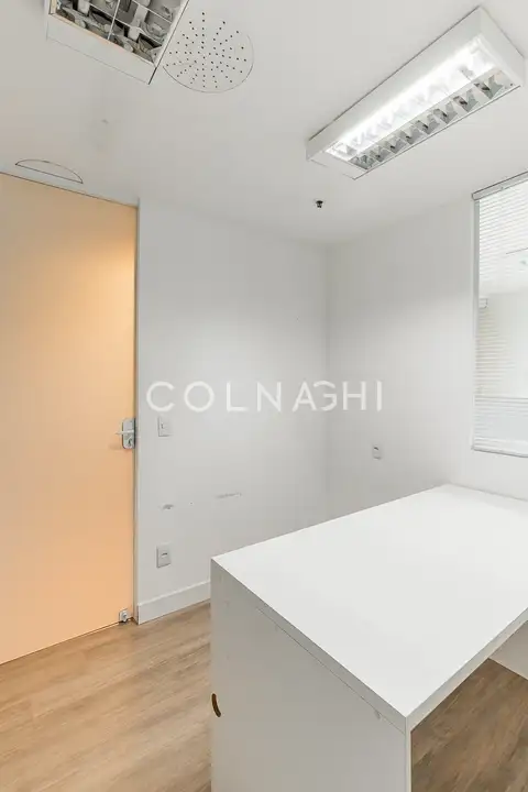 Conjunto Comercial em Petrópolis — miniatura 8
