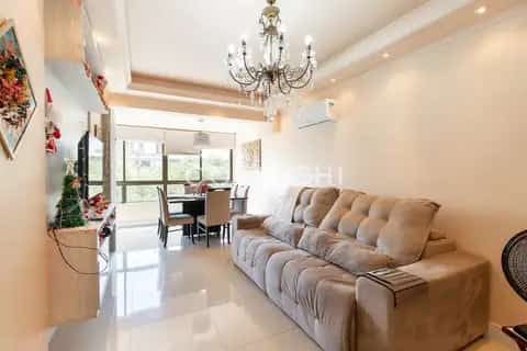 Apartamento · 2 dormitórios em Petrópolis — miniatura 1