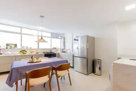Apartamento · 3 dormitórios no Moinhos de Vento — miniatura 4