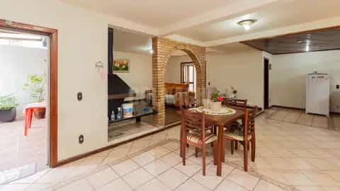 Casa · 3 dormitórios na Auxiliadora — miniatura 3