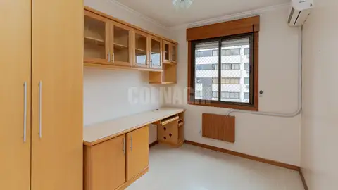 Apartamento · 3 dormitórios em Petrópolis — miniatura 12