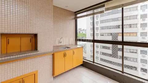 Apartamento · 3 dormitórios em Petrópolis — miniatura 6