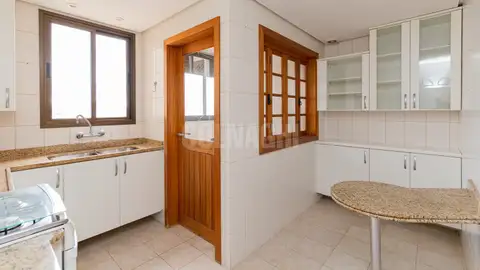 Apartamento · 3 dormitórios em Petrópolis — miniatura 10