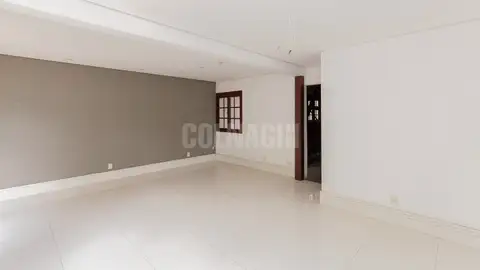 Casa · 4 dormitórios em Petrópolis — miniatura 3