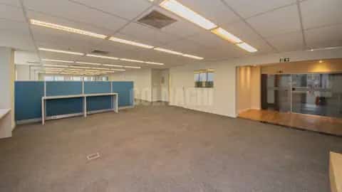 Conjunto Comercial no Mont Serrat — miniatura 5