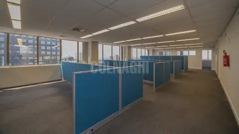 Conjunto Comercial no Mont Serrat — miniatura 6