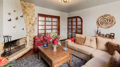 Casa · 4 dormitórios no Chácara das Pedras — miniatura 4