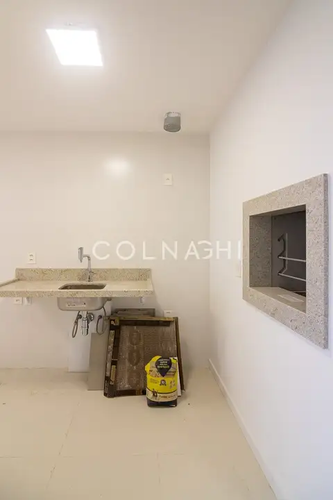 Apartamento · 1 dormitório em Petrópolis — miniatura 7
