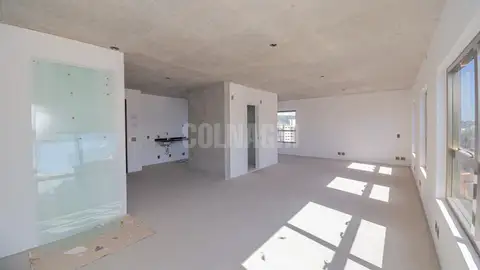 Apartamento · 2 dormitórios em Petrópolis — miniatura 2