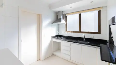 Apartamento · 3 dormitórios em Petrópolis — miniatura 6