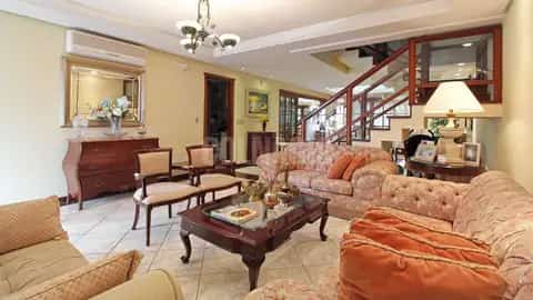 Casa · 4 dormitórios no Chácara das Pedras — miniatura 3
