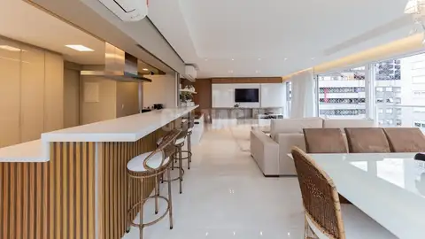 Apartamento · 3 dormitórios em Petrópolis — miniatura 3