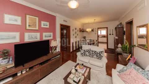 Apartamento · 3 dormitórios em Petrópolis — miniatura 13