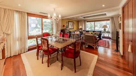 Apartamento · 3 dormitórios em Petrópolis — miniatura 3