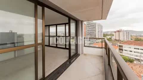 Apartamento · 3 dormitórios em Petrópolis — miniatura 9