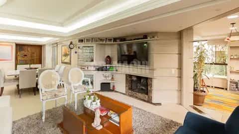 Apartamento · 3 dormitórios em Petrópolis — miniatura 8