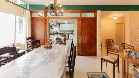 Casa · 4 dormitórios em Petrópolis — miniatura 9