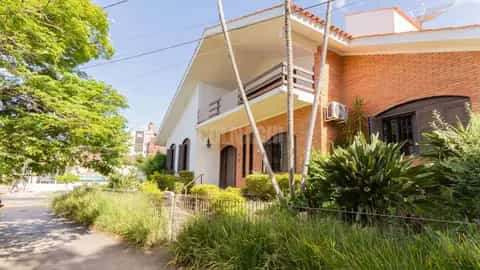 Casa · 6 dormitórios no Chácara das Pedras — miniatura 1