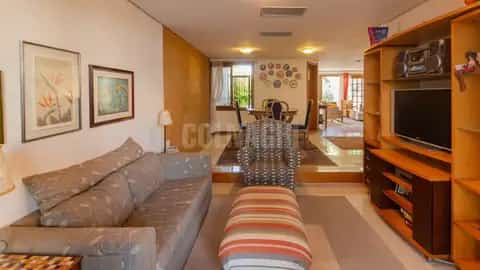 Casa · 4 dormitórios em Petrópolis — miniatura 11