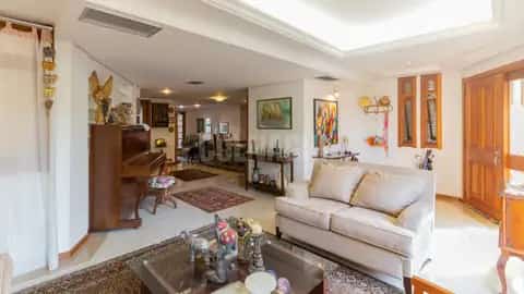 Casa · 4 dormitórios em Petrópolis — miniatura 4