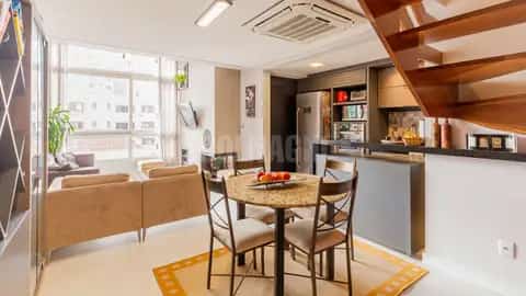 Apartamento · 3 dormitórios em Petrópolis — miniatura 3