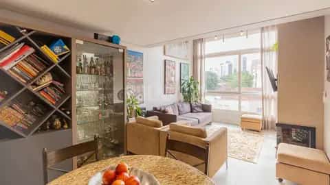Apartamento · 3 dormitórios em Petrópolis — miniatura 4